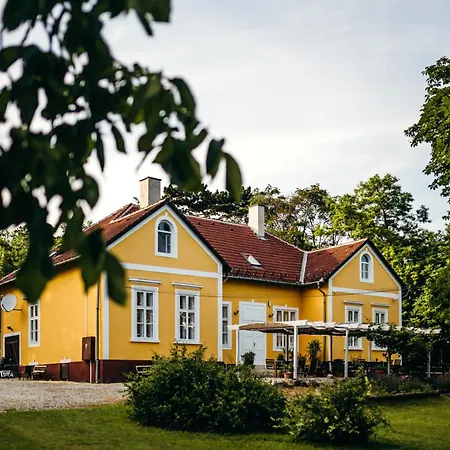 Tusculanum Udvarház Panzió *